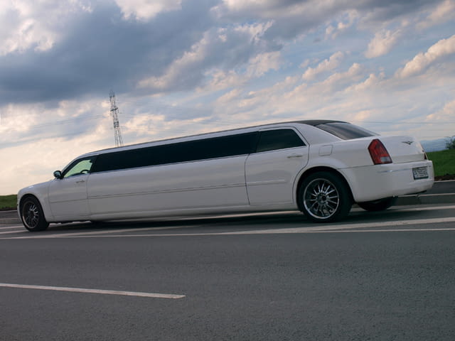 Лимузини под наем Пловдив, Пазарджик, Стара Загора, Хасково и Кърджали - снимка 10