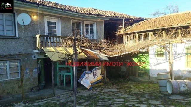 Къща с двор в село Габровци 2-floor, Girder, 120 m2 - village Gabrovci | Houses & Villas - снимка 3