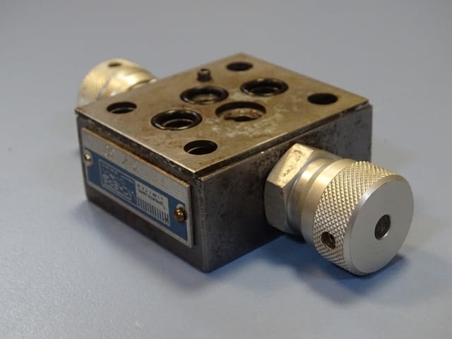 Хидравличен клапан Sperry Vickers FNM 3AK 30 hydravlic check valve - снимка 6