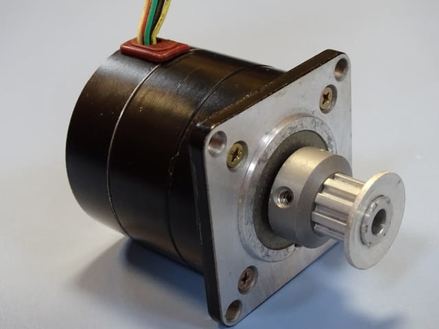 Стъпков мотор VEXTA 2892-9212 stepping motor 2-phase 24VDC, city of Plovdiv - снимка 7