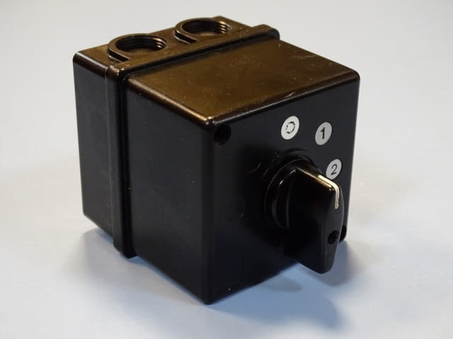 Пакетен превключвател Siemens 3LB2 607-2HA01 rotari switch, city of Plovdiv - снимка 1