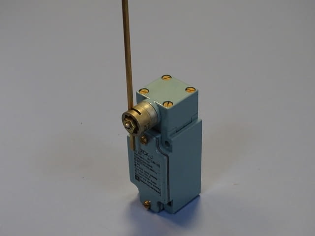 Краен изключвател Telemecanigue XCK-J10551 Limit Switch 380VAC - снимка 7