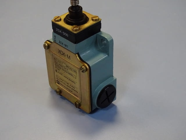 Краен изключвател Telemecanigue XCK-M106 Limit Switch 380VAC, city of Plovdiv - снимка 6