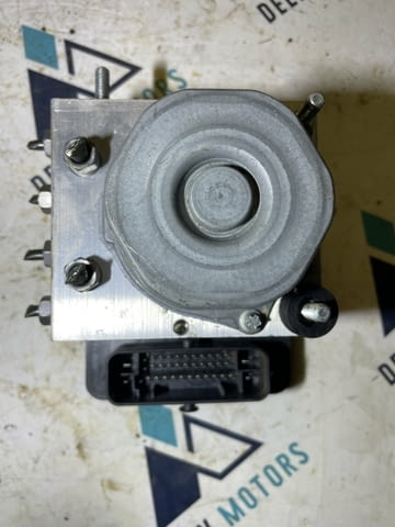 476601842R ABS помпа от Renault Clio 0.9TCe Breaking system - village Kumanovo | Spare Parts - снимка 1