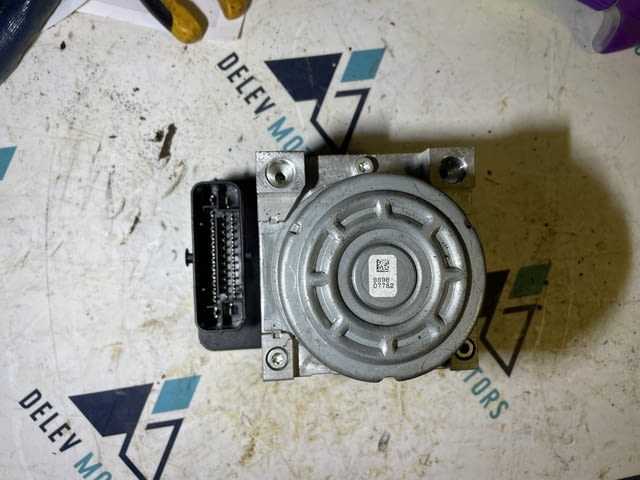476600078R Abs помпа от Dacia Dokker 1.5 DCI, village Kumanovo | Spare Parts - снимка 1