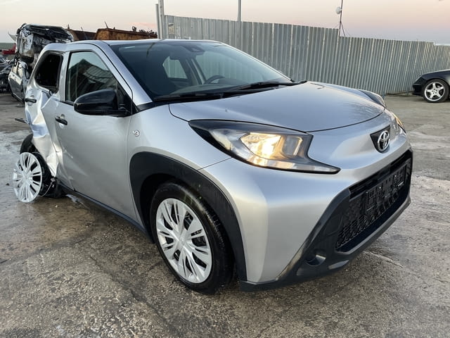 Toyota Aygo X 1.0 VVT-i KGB70 двигател 1KR-FE, 72 кс., 5ск., 3700 км., 2023 г., euro 6D, Тойота Айго - снимка 2
