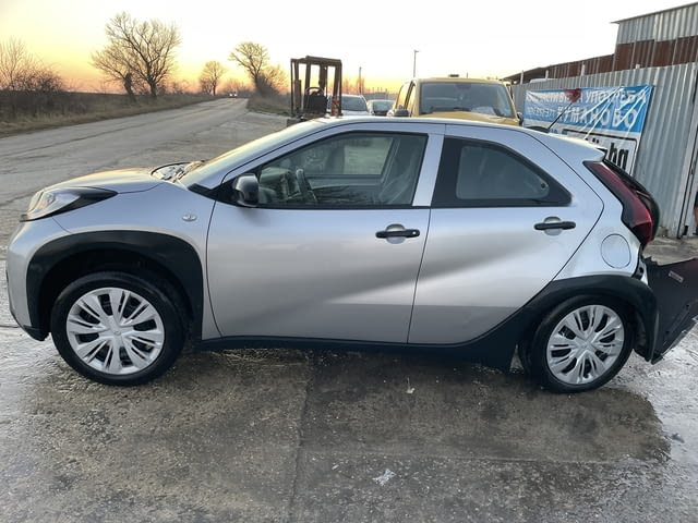 Toyota Aygo X 1.0 VVT-i KGB70 двигател 1KR-FE, 72 кс., 5ск., 3700 км., 2023 г., euro 6D, Тойота Айго - снимка 4