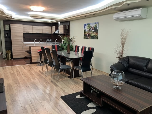 Продавам обзаведен тристаен апартамент 2-bedroom, 100 m2, Brick - city of Varna | Apartments - снимка 4