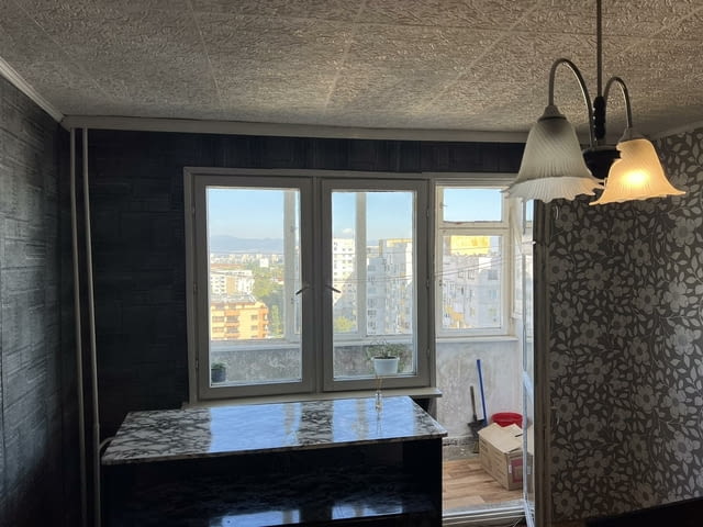 Продаваме двустаен апартамент 64 кв.м. в гр. София, жк Люлин 10, ет.14, ЕПК, обзаведен, панора - снимка 10