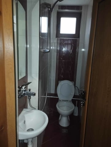 Дава се под наем четиристаен апартамент в Центъра, city of Plovdiv | Apartments - снимка 10