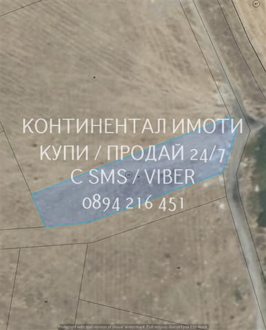 Кодг 62940. Нива 910м2, кат. 6-та с много лесен достъп на 300м от шосето северо-западно от града. - снимка 1