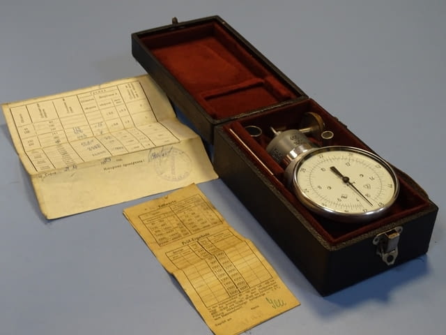 Оборотометър механичен VEB Hand-Tachometer H6 40-48000min-1, city of Plovdiv - снимка 1