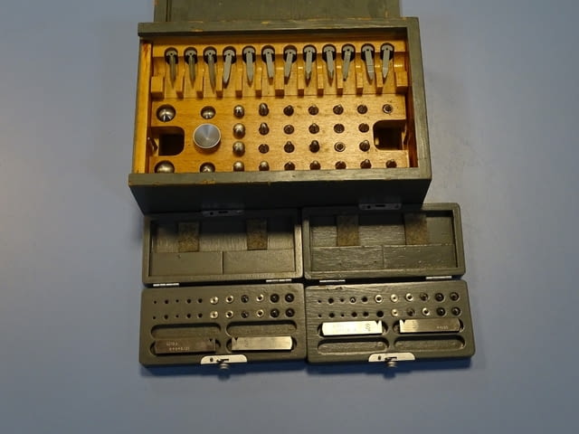 Комплект сферични/контактни накрайници за инструментален микроскоп CARL ZEISS DDR - снимка 1