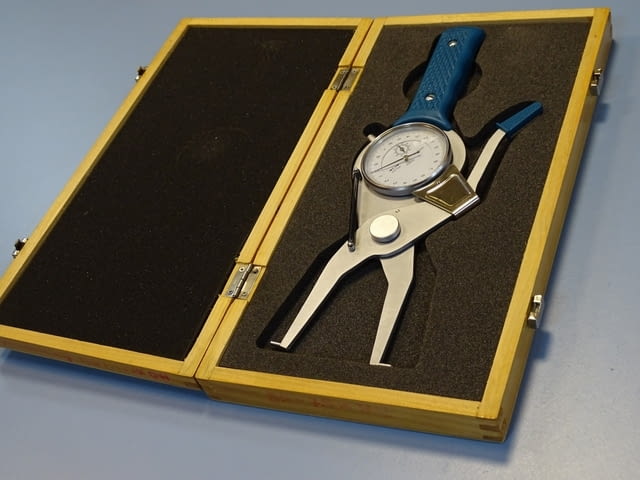 Индикатор с осезател часовников тип INTERNAL CALIBER 55-75x80mm - снимка 1