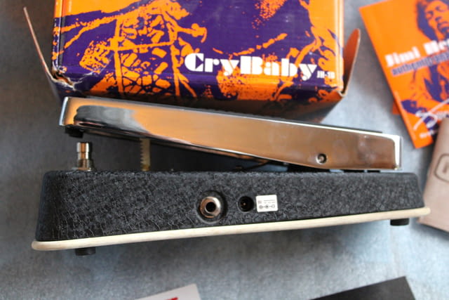 Dunlop Wha JH Cry Baby - Jimi Hendrix УА-УА ПОЧТИ НОВ, city of Sofia | Other - снимка 2