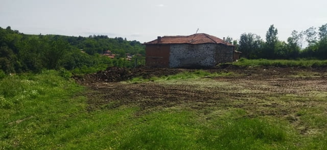 Парцел в с.Брягово в регулация 1030 m2 - village Bryagovo | Land - снимка 3