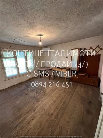 Кодк 62948. Двуетажна тухлена къща 150м2 с двор 1900м2. Къщата е с плоча между етажите и по четири о - снимка 2