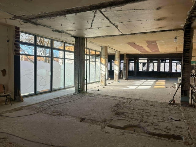 Продава се ТЪРГОВСКИ ОБЕКТ в ШИРОК ЦЕНТЪР, гр. Хасково, град Хасково | Заведения - снимка 1