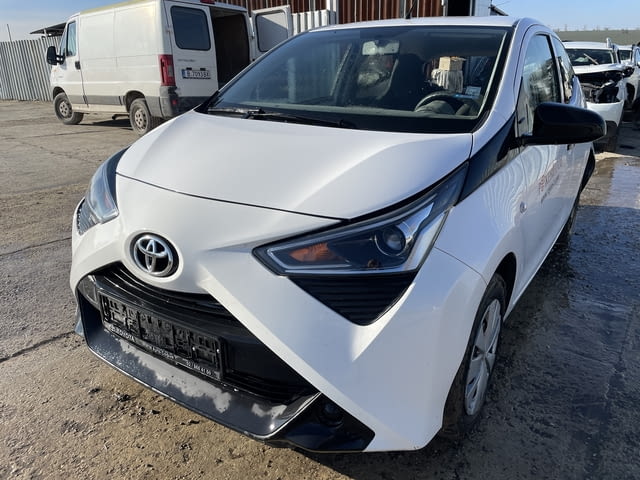 Toyota Aygo 1.0 VVTI, двигател 1KR-FE, 2022, 72 кс., 5 ск., 27 000 km., euro 6D, Тойота Айго 1.0 VVT - снимка 1