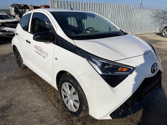 Toyota Aygo 1.0 VVTI, двигател 1KR-FE, 2022, 72 кс., 5 ск., 27 000 km., euro 6D, Тойота Айго 1.0 VVT - снимка 2