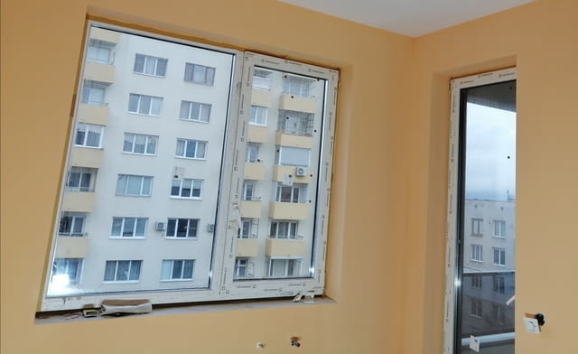 Извършваме бързо и качествено ремонт на жилища! Премахване на стари тапети . Грундиране на - снимка 1