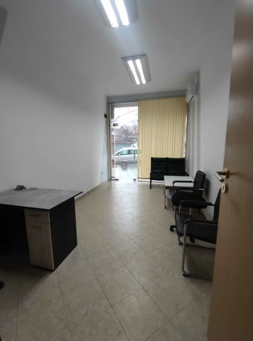 Давам под наем търговско помещение в Кючук Париж Studio, 45 m2, Water, Air Conditioning, Electricity - city of Plovdiv | Offices - снимка 6