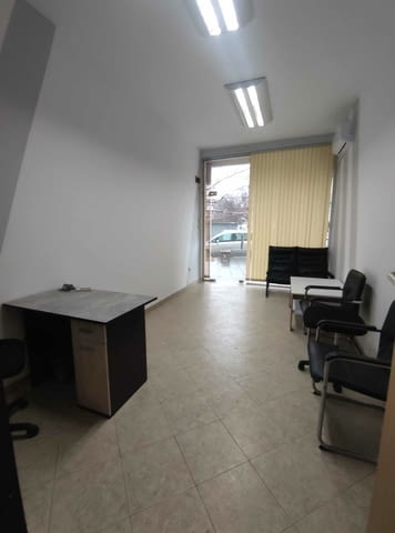 Давам под наем търговско помещение в Кючук Париж Studio, 45 m2, Water, Air Conditioning, Electricity - city of Plovdiv | Offices - снимка 7