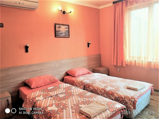 Квартири и Стаи за нощувки близо до Болница Света Марина, Света Петка, Майчин дом - снимка 12