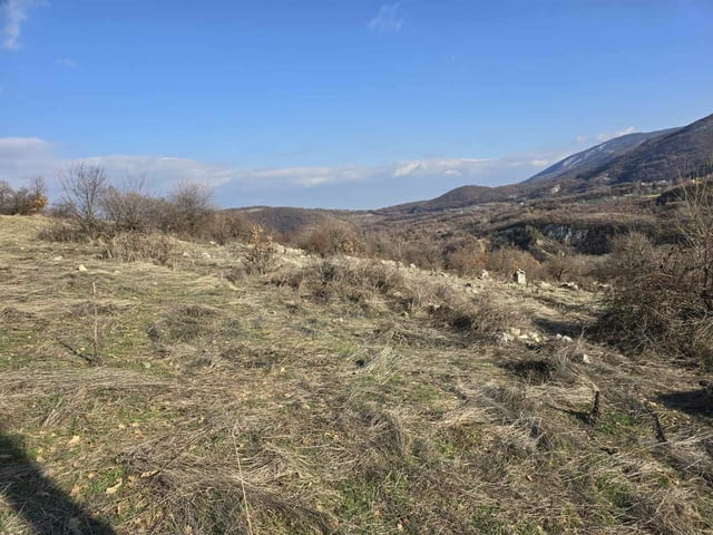 Парцел в Стопанския двор в село Гълъбово 1934 м2, За жил.строителство, За пром.строителство - село Гълъбово | Парцели / Земя - снимка 8