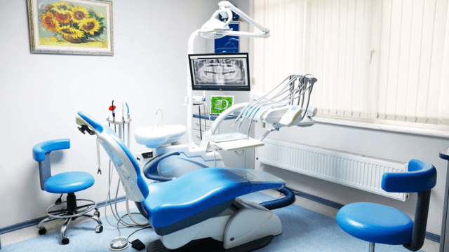 ДЕНТАЛНА КЛИНИКА ДУКОВИ – дентални услуги с внимание към вас, city of Rusе - снимка 2