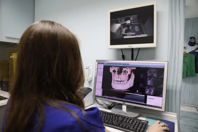 ДЕНТАЛНА КЛИНИКА ДУКОВИ – дентални услуги с внимание към вас, city of Rusе - снимка 3