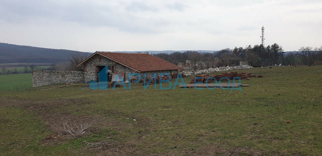 Животновъдно стопанство/овчарник-ферма/ в община Хасково, city of Haskovo - снимка 1