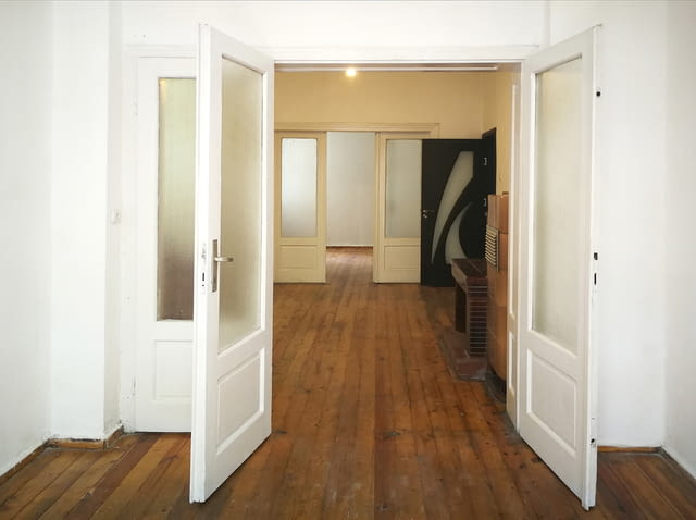 Дава под наем тристаен апартамент, супер център 3-стаен, 125 м2, Тухла - град София | Апартаменти - снимка 9