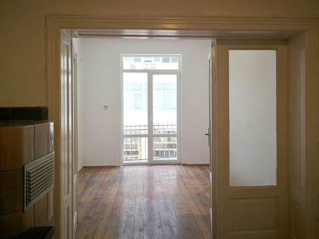 Дава под наем офис, 125кв.м., тристаен апартамент, супер център - снимка 7