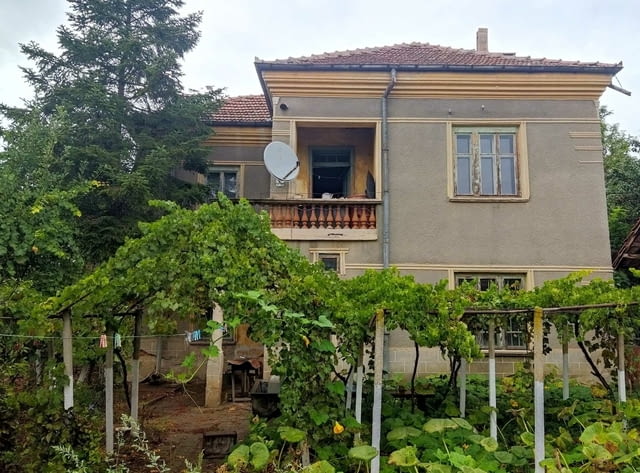 Тухлена къща в с. Златия, обл. Монтана 2-floor, Brick, 110 m2 - village Zlatiya | Houses & Villas - снимка 1