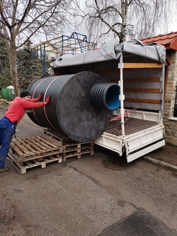 Транспортни услуги от Превоз плюс В страната, Транспорт на битова техника, Транспорт на мебели, Извозване на битова техника, Извозване на стари мебели, Извозване на строителни отпадъци, Разтоварване на товари, Товарене на товари, Работа през уикенд - Да - град София | Транспортни / Хамалски - снимка 2