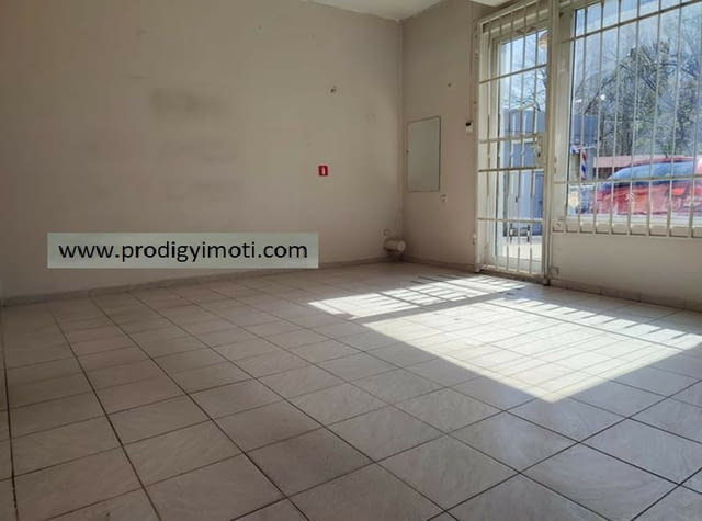 Предлагаме магазин на оживено място 67 м2 - град София | Магазини - снимка 3