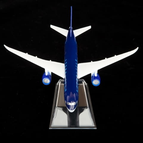Бойнг 787 самолет модел макет Azerbaijan метален лайнер полет самолети стюардеса пилот - снимка 3