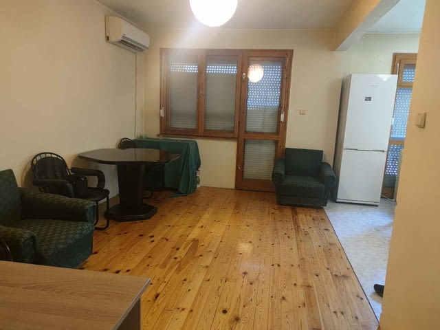 Продавам етаж от къща на Центъра Other, Brick, 120 m2 - city of Plovdiv | Houses & Villas - снимка 8