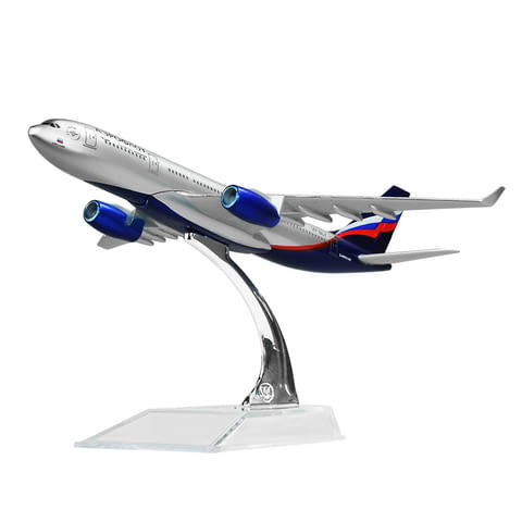 Еърбъс 330 самолет модел макет Аерофлот метален A330 Русия, city of Radomir - снимка 2