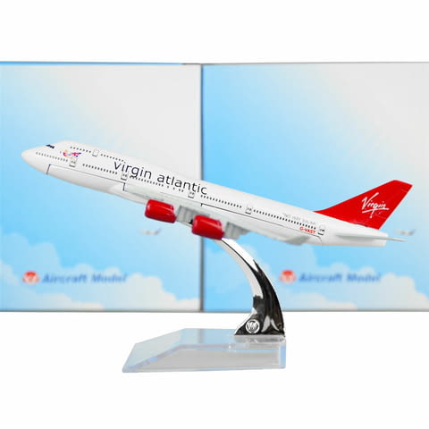 Бойнг 747 самолет модел макет Virgin Atlantic метален черна кутия стюардеса - снимка 2