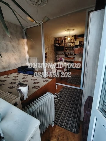 "ДИМОНА 10" ООД продава едностаен апартамент в централен южен район - снимка 2