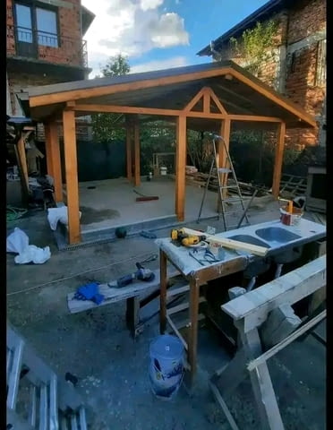 Строителна фирма за ремонт на покриви хидроизолация навеси Беседки Тенекеджиски услуги бетони площа - снимка 4