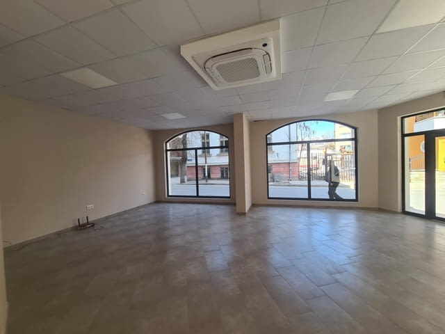 Офис/Търговски обект под наем в широк център, Хасково, city of Haskovo | Stores - снимка 1