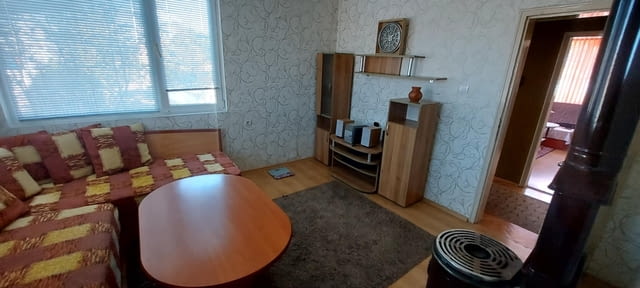 ЕТАЖ ОТ КЪЩА С ГАРАЖ в кв. Македонски, град Хасково, city of Haskovo | Houses & Villas - снимка 1