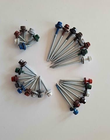 Цветни винтове самопробивни с шайба и уплътнение за монтаж на ламарина - снимка 1