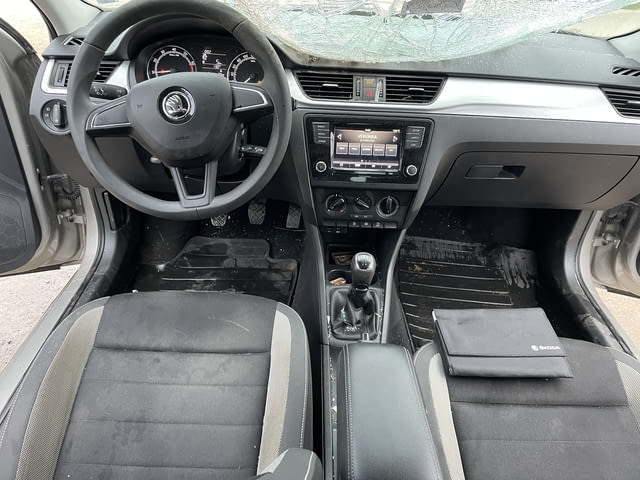 Skoda Rapid 1.0 TSI, двигател CHZB, 95 кс., 5ск., 2018 г., 142 000 km, euro 6B, Шкода Рапид 1.0 ТСИ, - снимка 8