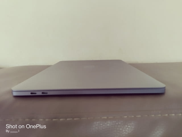 Мак бук про 13.3 екран, 2022, 8 рам, 256 ром с тачбар, city of Plovdiv | Laptops - снимка 2