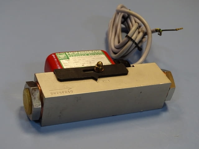 Датчик за дебит Hosco Honsberg QR 20 MI Flow Switch DN20/PN60 - снимка 3