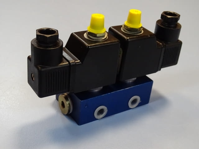 Пневматичен вентил Festo BMCH-2-3-1/8 Solenoid Valve 0-7Bar 24VDC - снимка 3